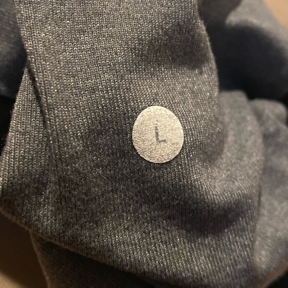 LULULEMON Men Gray Athletic Shorts Size Large - Picture 6 of 6